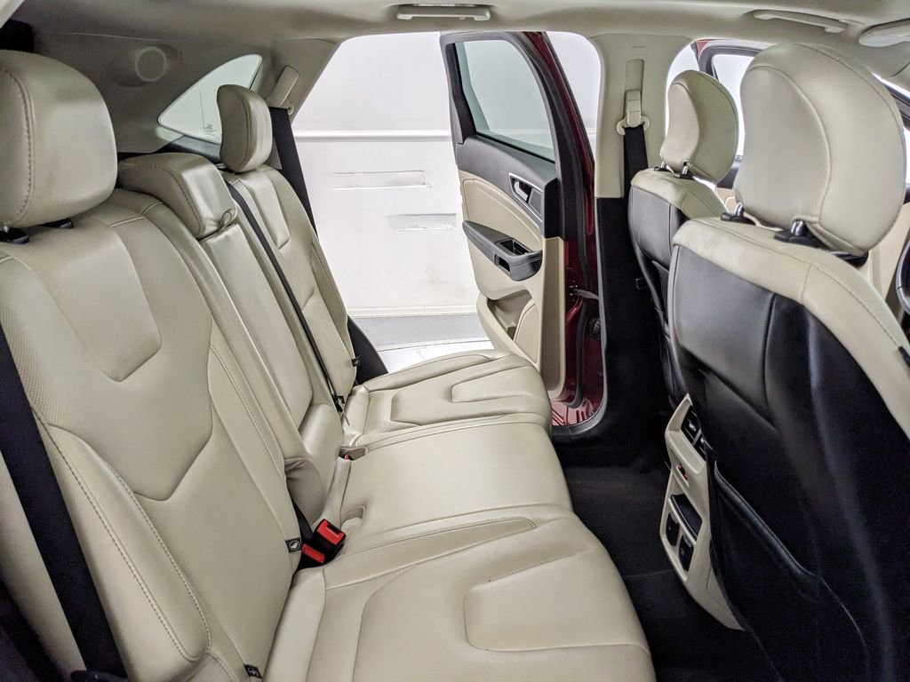 Certified 2019 Ford Edge Titanium w/ Equipment Group 301A AWD/4WD image 20