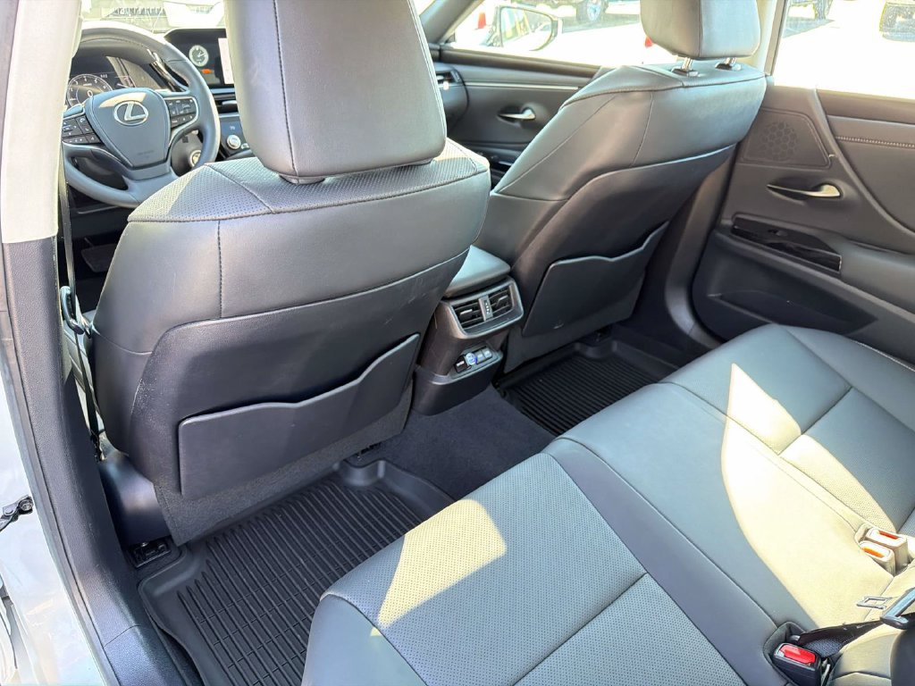 Used 2023 Lexus ES 350 w/ Premium Package FWD image 23