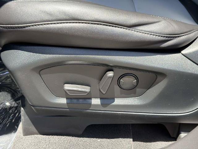 Certified 2023 Ford Explorer XLT w/ Equipment Group 202A RWD image 23