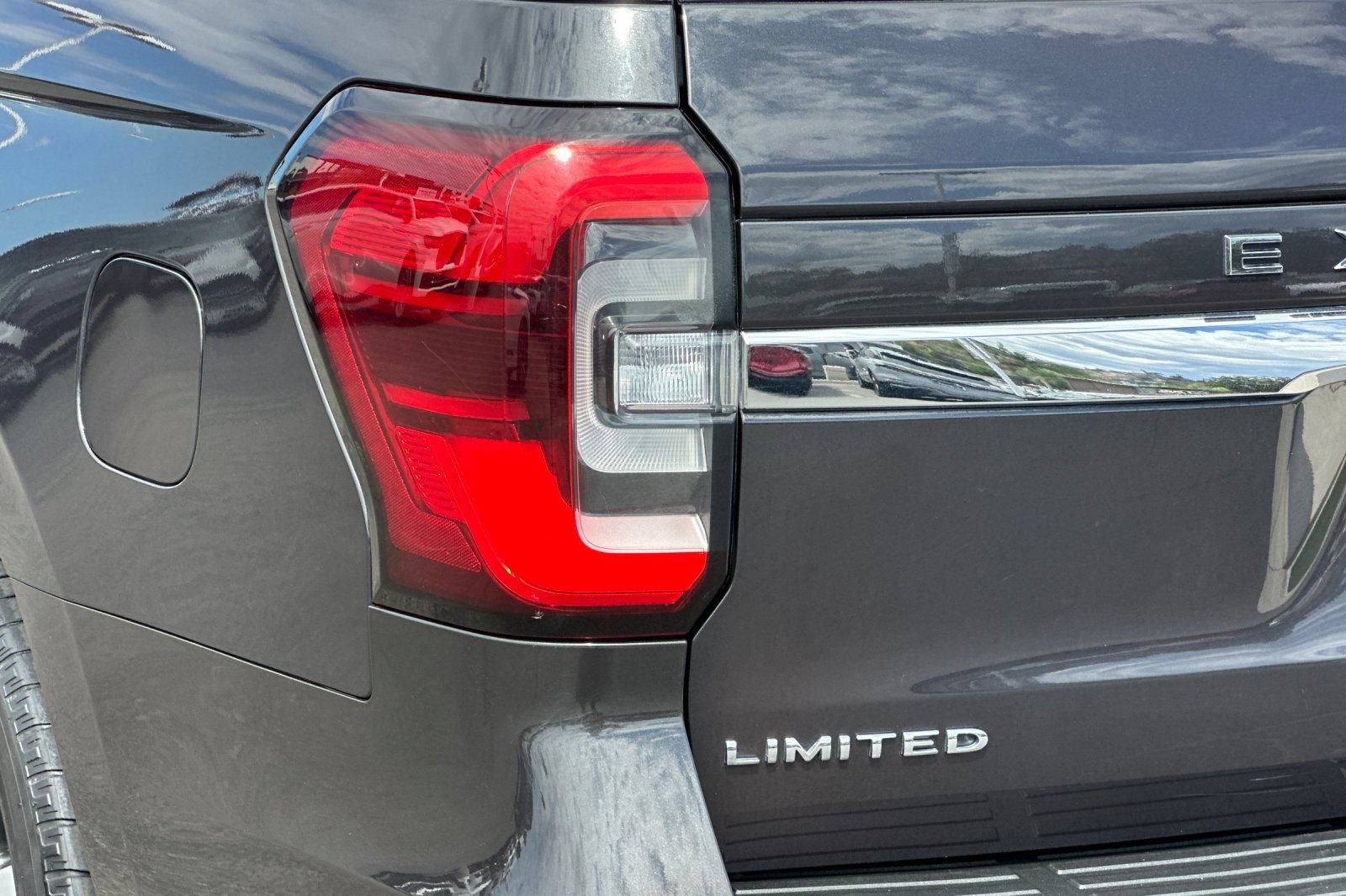 Certified 2024 Ford Expedition Max Limited RWD image 28