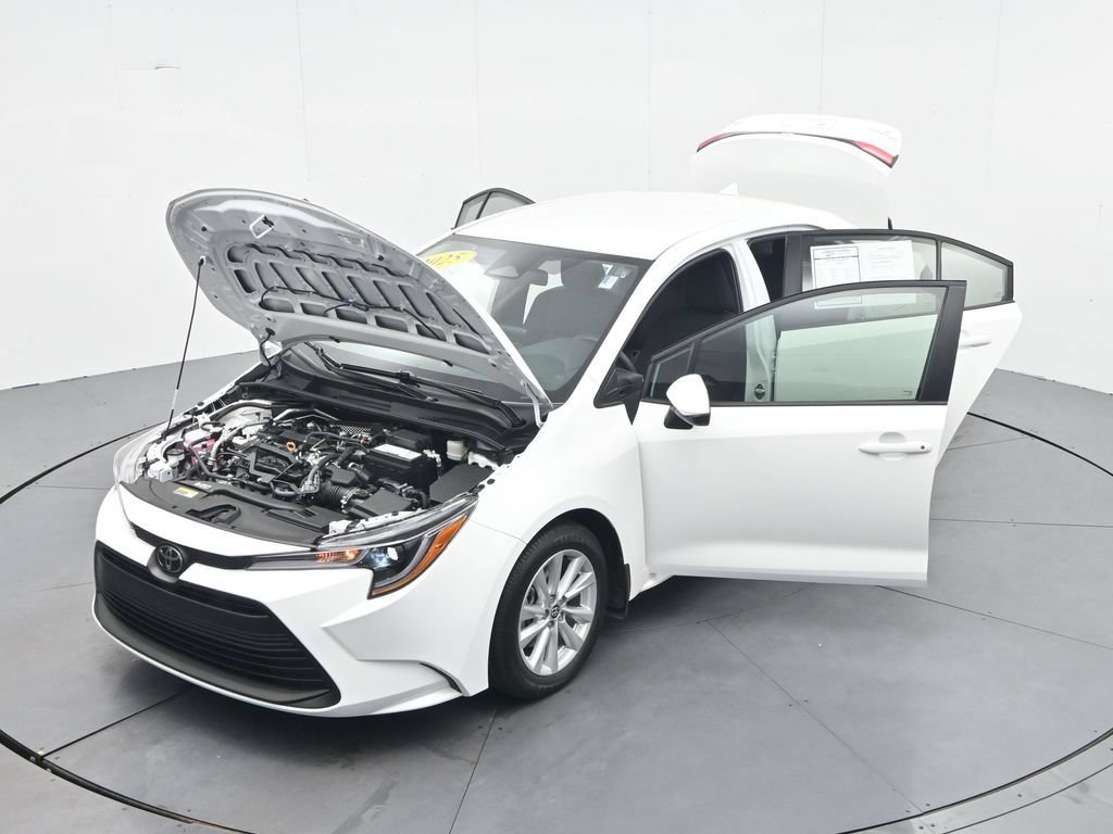 Used 2025 Toyota Corolla LE w/ LE Premium Package FWD image 40