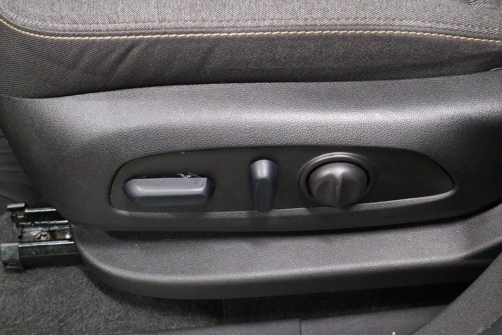 Used 2024 Chevrolet Equinox LT image 23