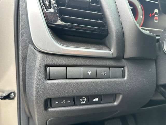 Used 2023 Nissan Rogue Platinum w/ Platinum Premium Package AWD/4WD image 19