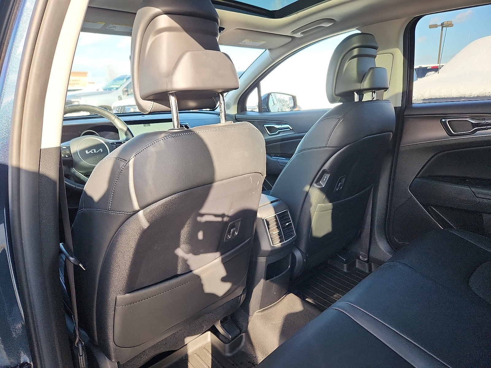 Used 2023 Kia Sportage SX Prestige image 24