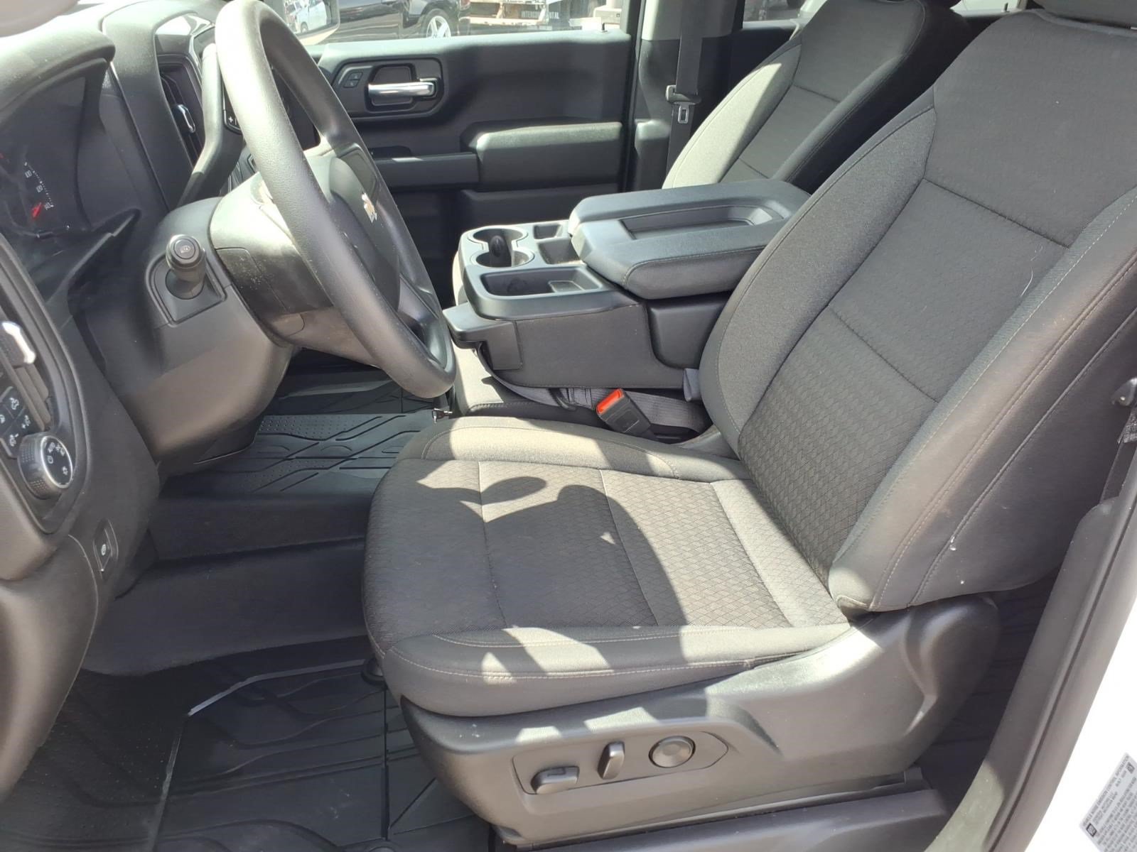 Used 2024 Chevrolet Silverado 2500 Custom w/ Custom Value Package AWD/4WD image 15