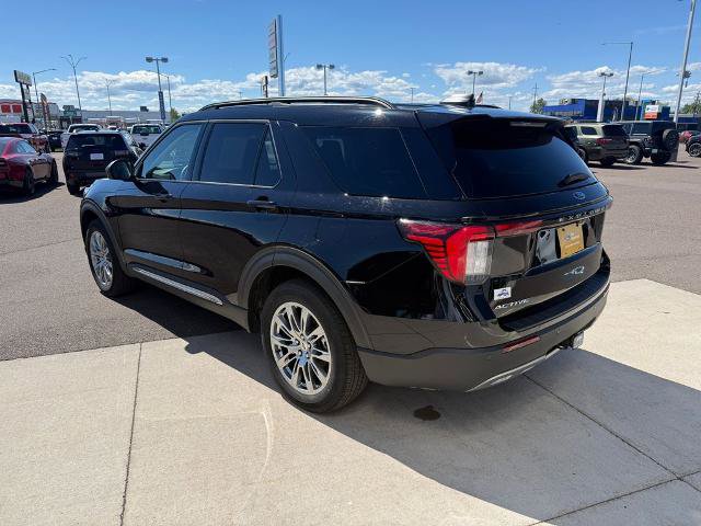 Certified 2025 Ford Explorer Active w/ Active Comfort Package AWD/4WD image 5