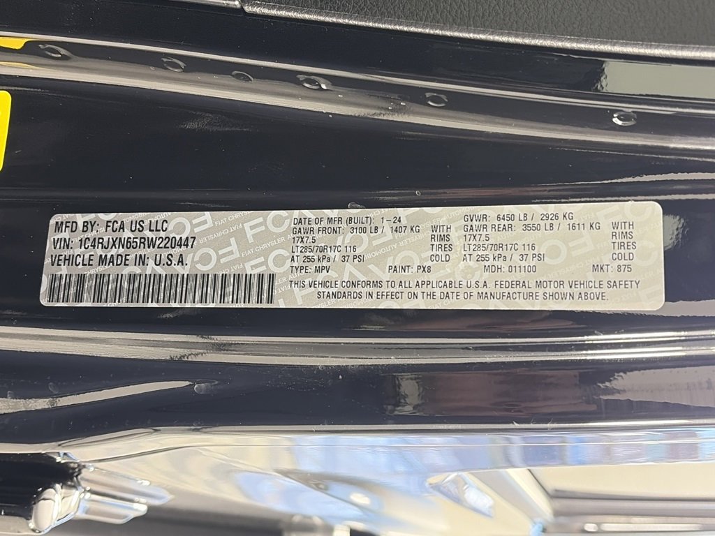 Used 2024 Jeep Wrangler Unlimited image 9