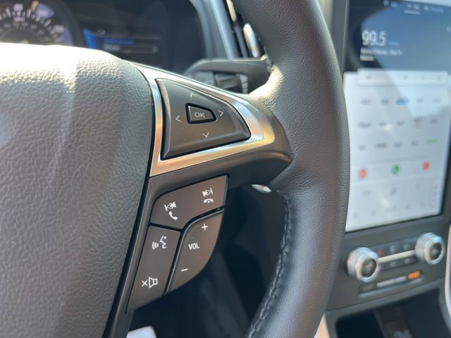 Certified 2024 Ford Edge SEL w/ Convenience Package AWD/4WD image 9