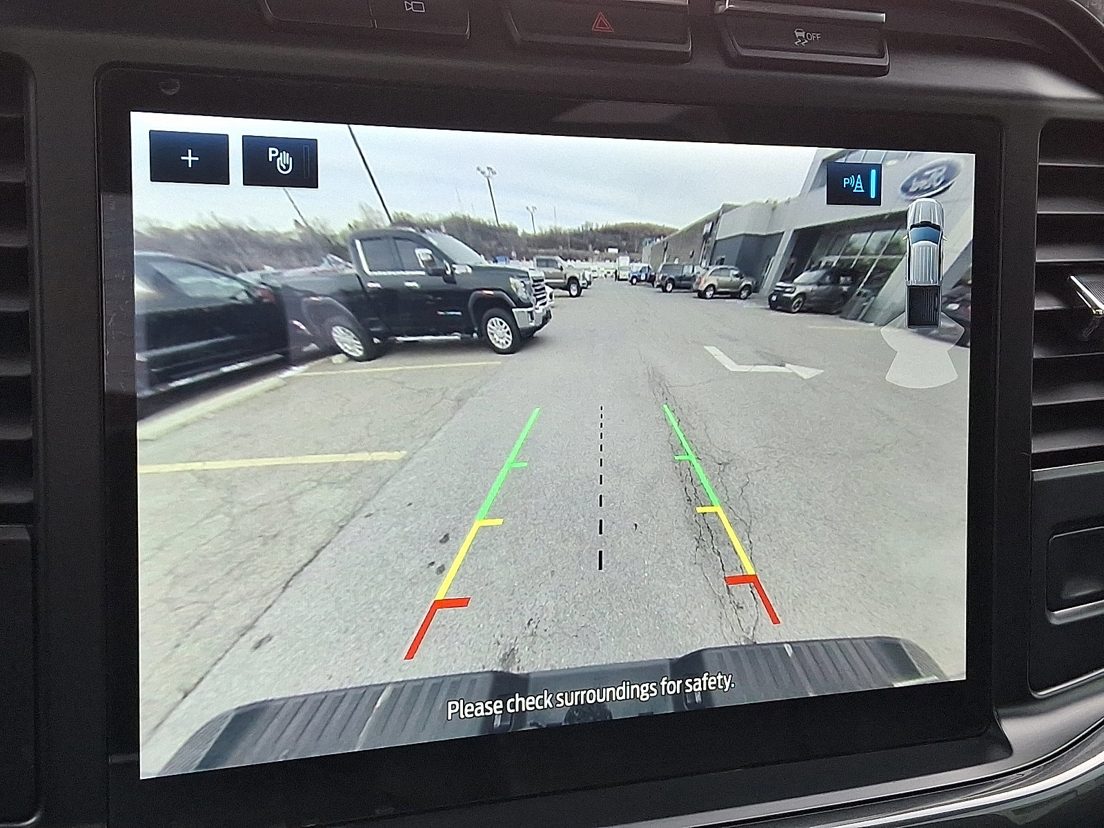 Certified 2022 Ford F150 XLT w/ Equipment Group 302A High image 18