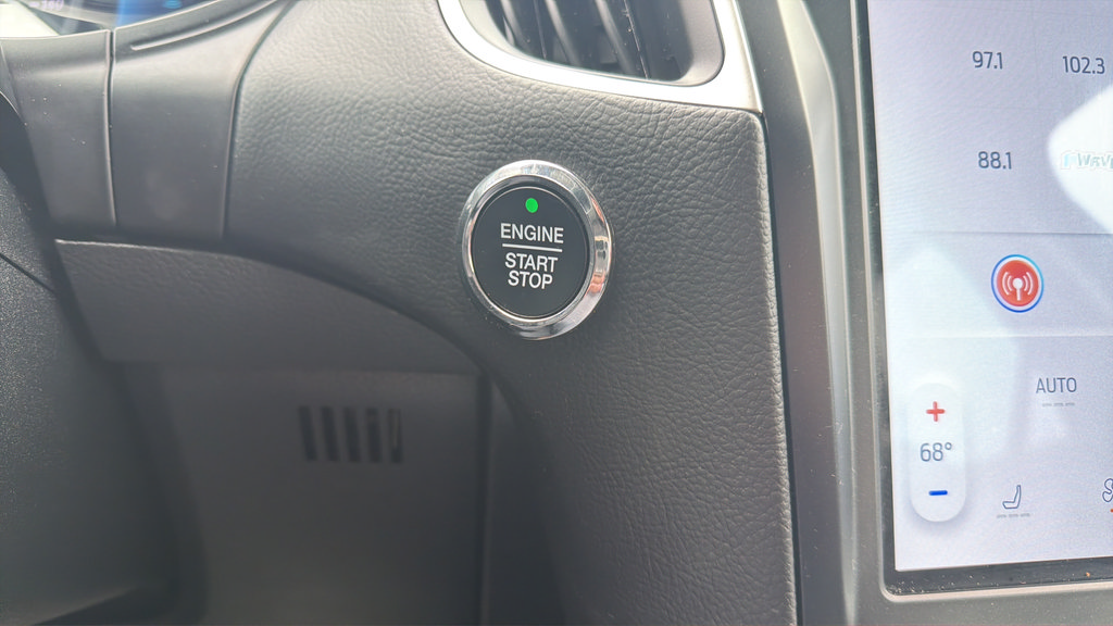 Certified 2024 Ford Edge SEL AWD/4WD image 29