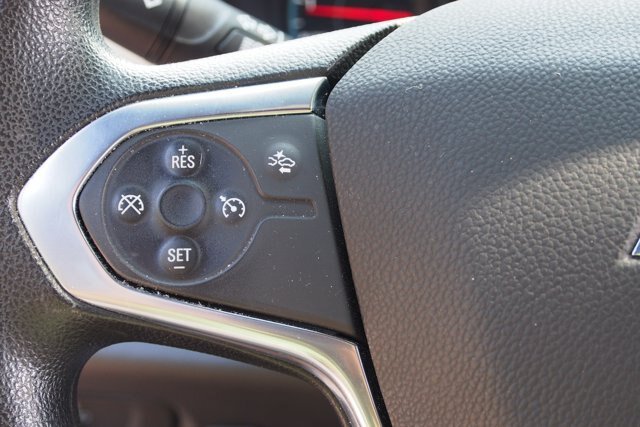 Used 2023 Chevrolet Traverse LS FWD image 25