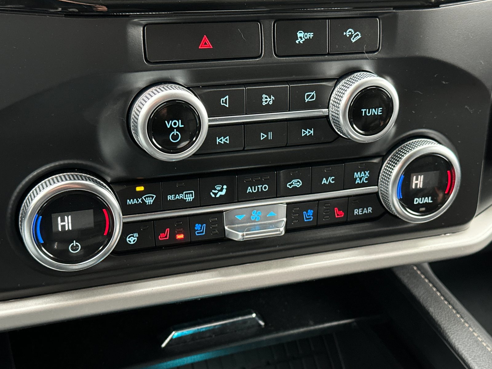 Certified 2022 Ford Expedition XLT image 23