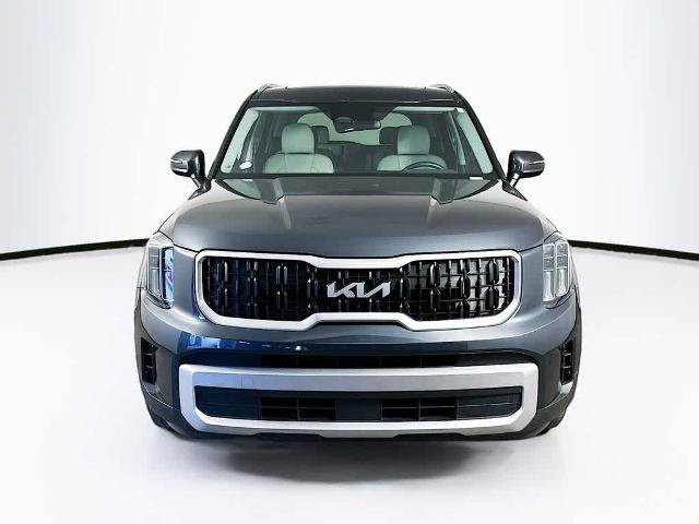Used 2024 Kia Telluride EX w/ EX Captain's Chair Package FWD image 6