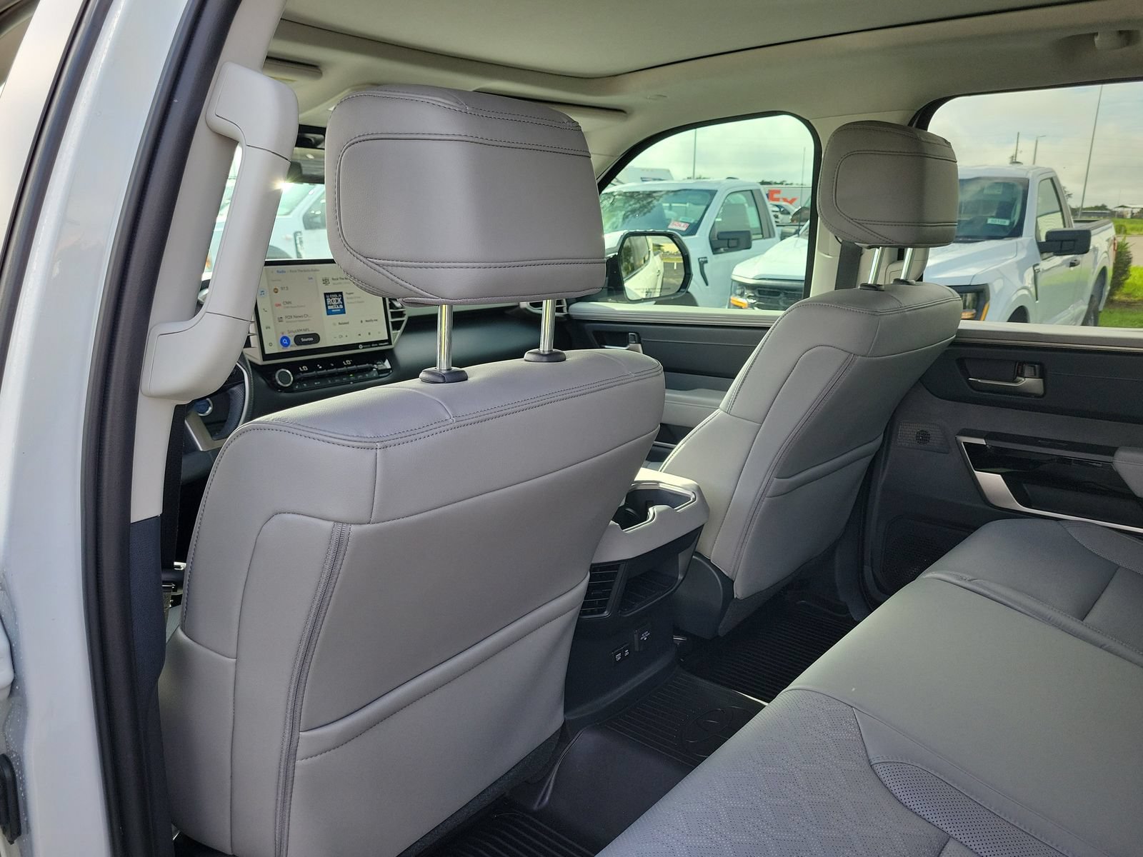 Used 2024 Toyota Tundra Limited w/ Power Package RWD image 8