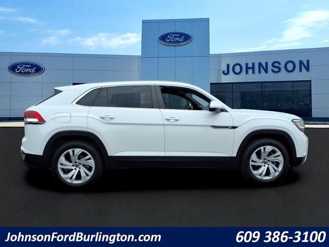 Used 2020 Volkswagen Atlas Cross Sport SEL AWD/4WD image 2