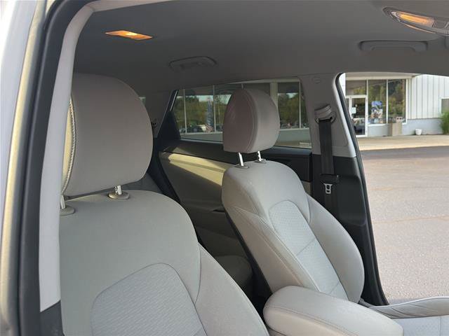 Used 2021 Hyundai Tucson SE AWD/4WD image 37