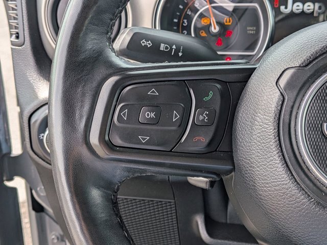 Used 2021 Jeep Gladiator Sport AWD/4WD image 17