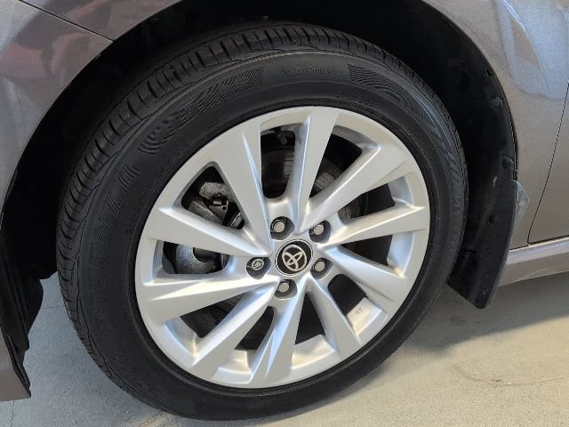 Used 2024 Toyota Camry SE AWD/4WD image 9