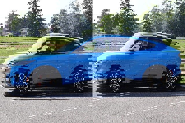 Certified 2022 Ford Mustang Mach-E GT image 10