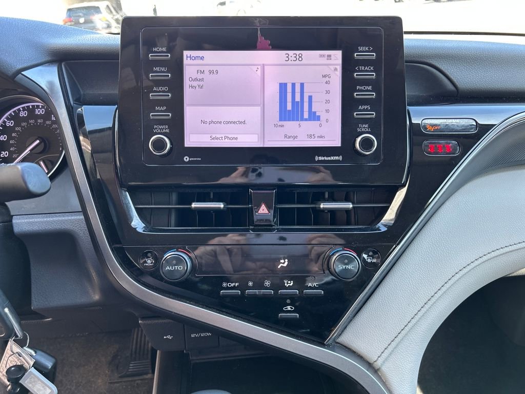 Used 2023 Toyota Camry SE image 17