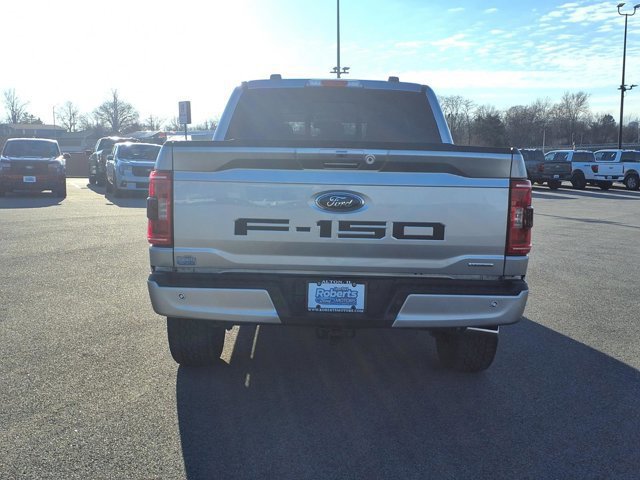 Certified 2022 Ford F150 XLT w/ Equipment Group 302A High image 4