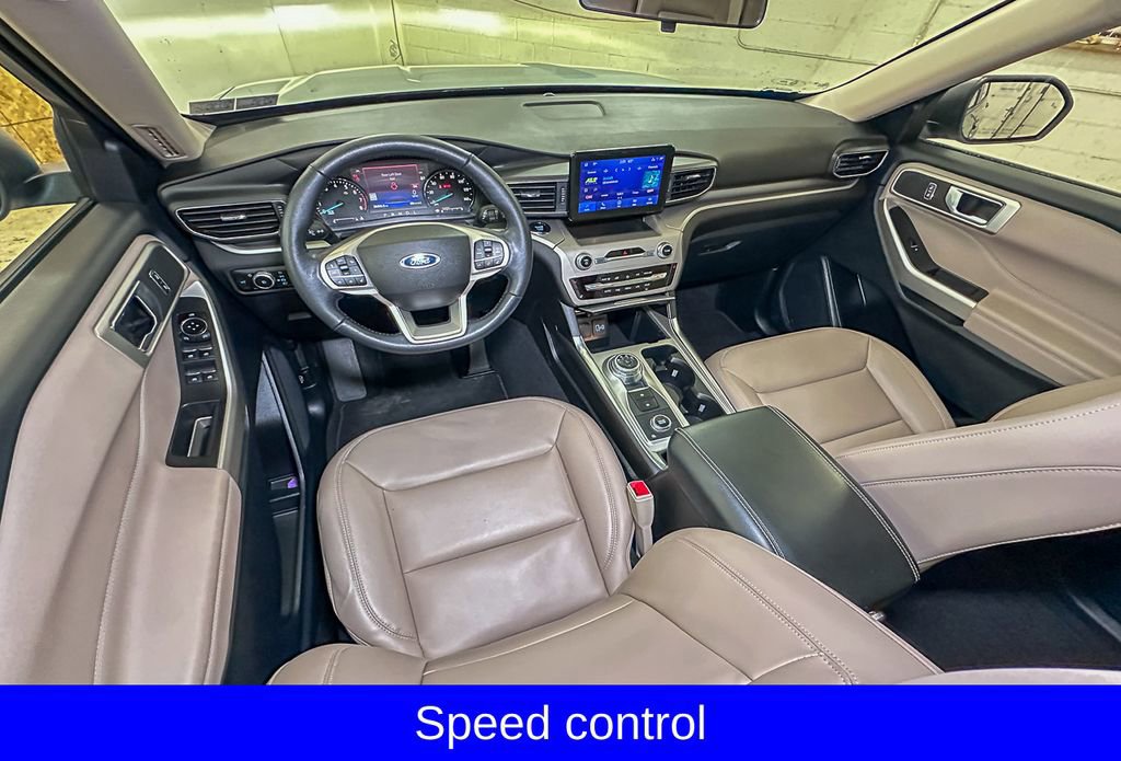 Certified 2022 Ford Explorer XLT w/ Equipment Group 202A image 15