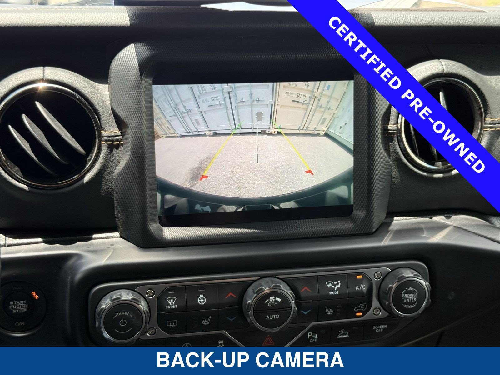 Used 2021 Jeep Wrangler Unlimited Sahara AWD/4WD image 30