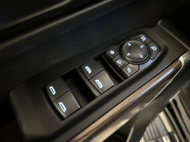 Used 2022 Chevrolet Silverado 2500 High Country w/ Safety Package II AWD/4WD image 15