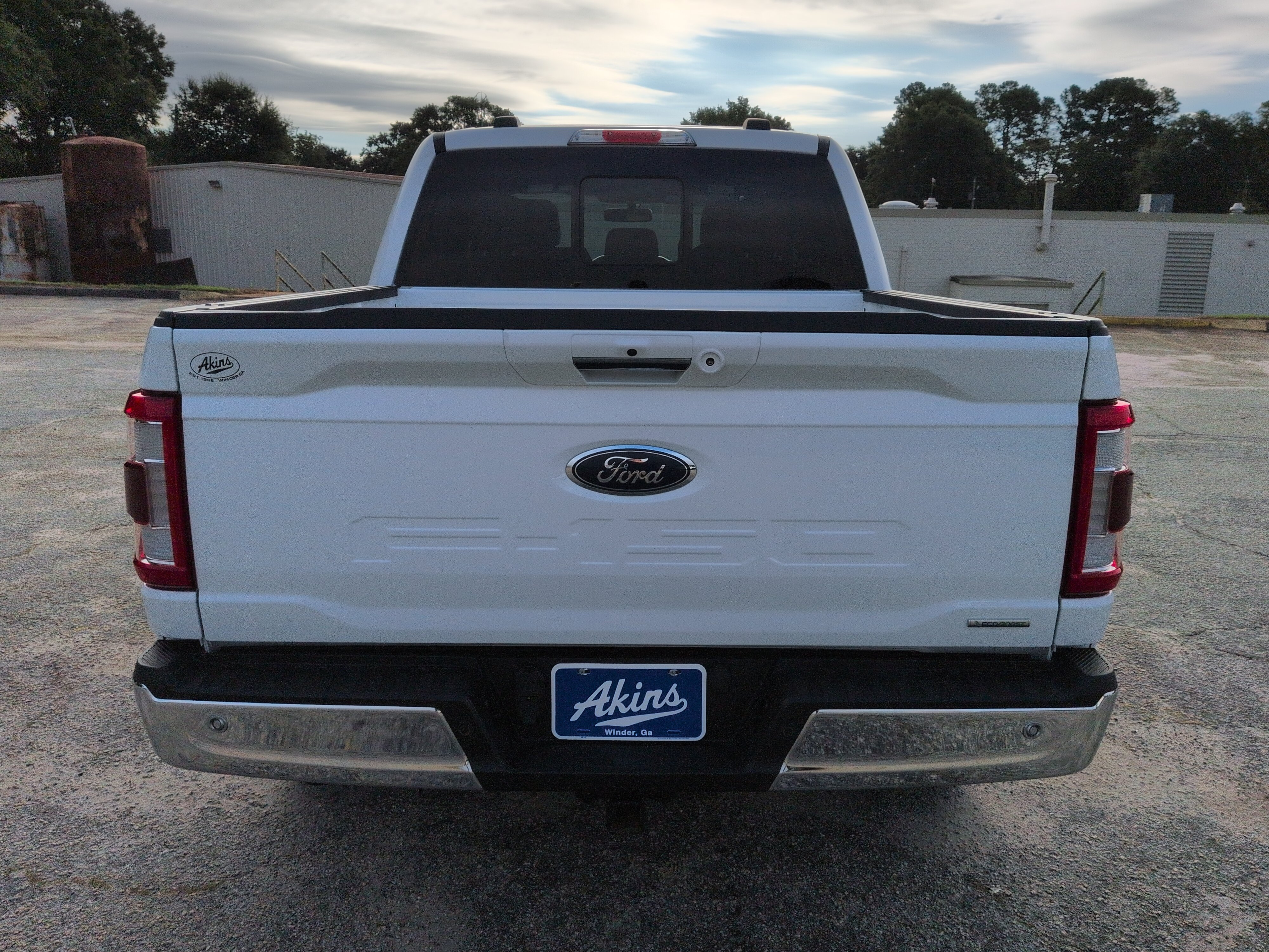Certified 2022 Ford F150 Lariat w/ Equipment Group 502A High RWD image 4