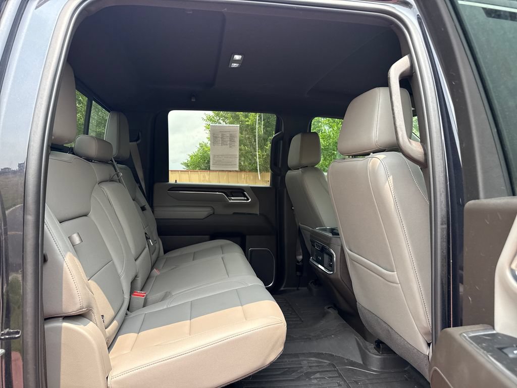 Used 2024 GMC Sierra 3500 SLT w/ SLT Premium Package AWD/4WD image 25