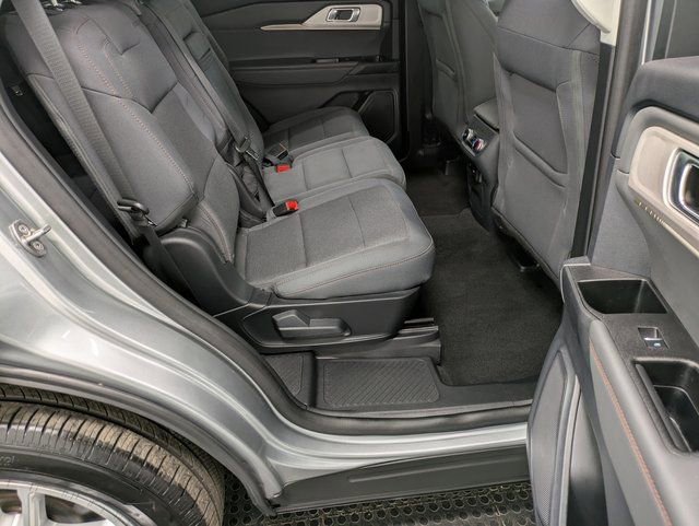 Certified 2025 Ford Explorer Active image 27