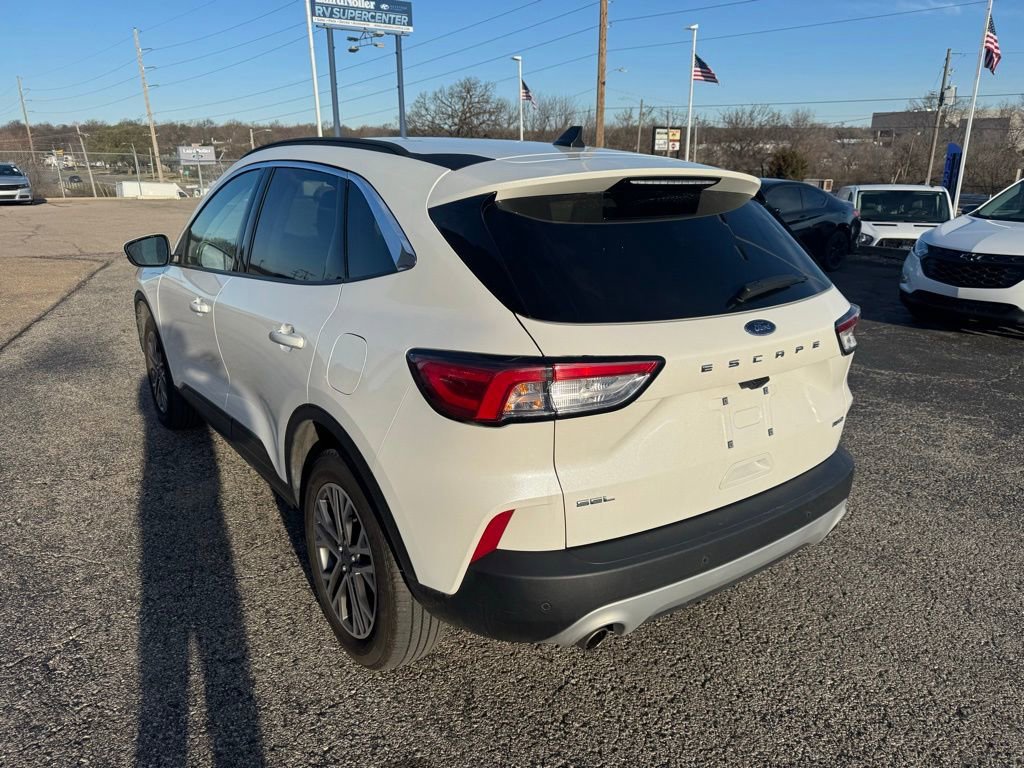 Certified 2022 Ford Escape SEL image 2
