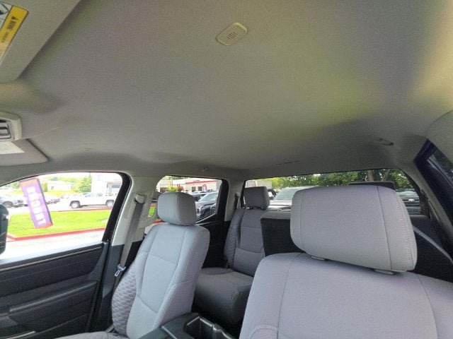 Used 2022 Toyota Tundra SR5 w/ SR5 Convenience Package AWD/4WD image 10