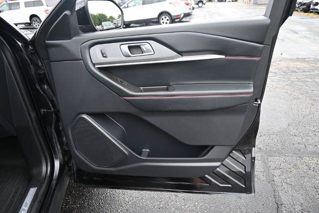 Certified 2025 Ford Explorer ST-Line w/ ST-Line Street Pack AWD/4WD image 25