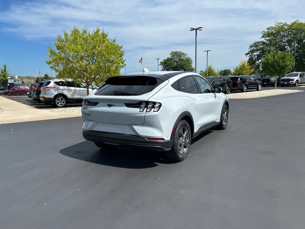 Certified 2022 Ford Mustang Mach-E Select w/ Comfort/Technology Package AWD/4WD image 6