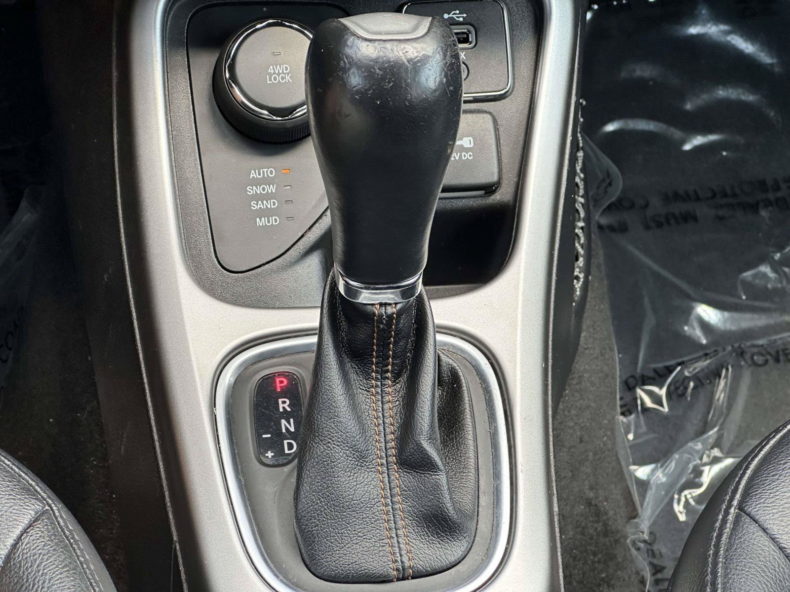Used 2018 Jeep Compass Latitude AWD/4WD image 19