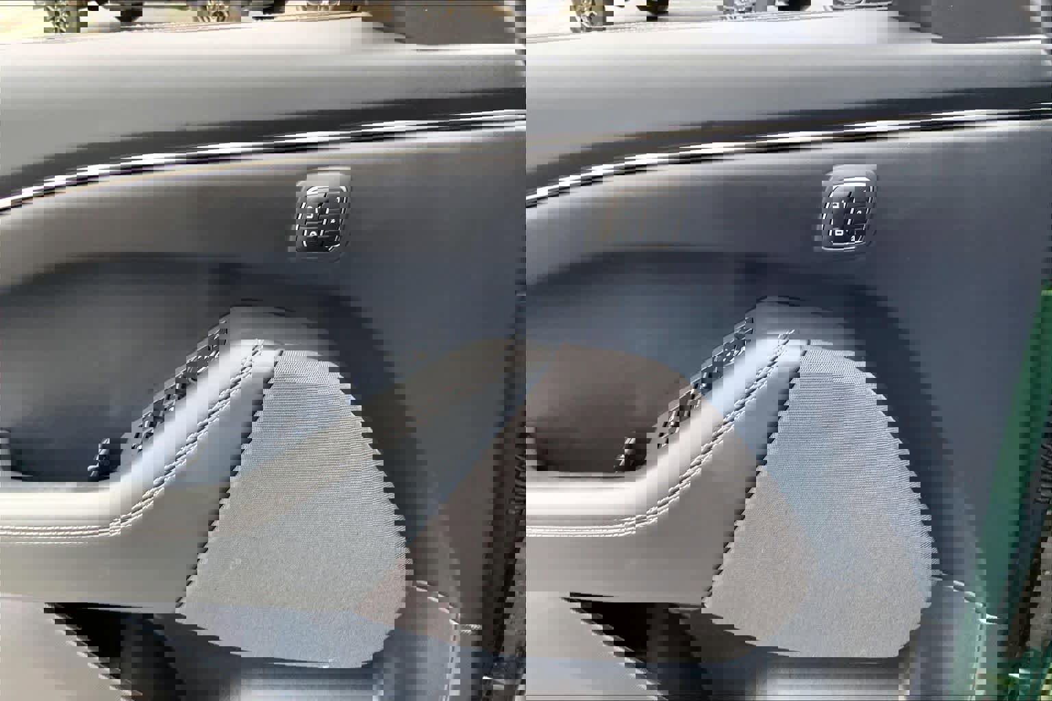 Certified 2024 Ford Mustang Mach-E Select w/ Comfort Package Lite image 31