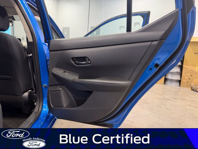 Used 2025 Nissan Sentra SV FWD image 24