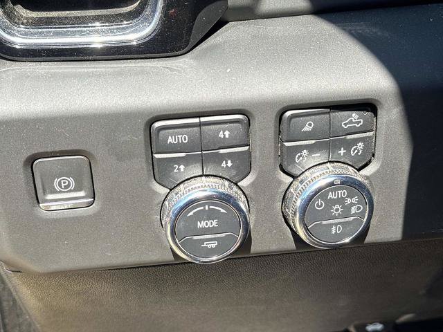 Used 2024 GMC Sierra 3500 Denali Ultimate AWD/4WD image 22