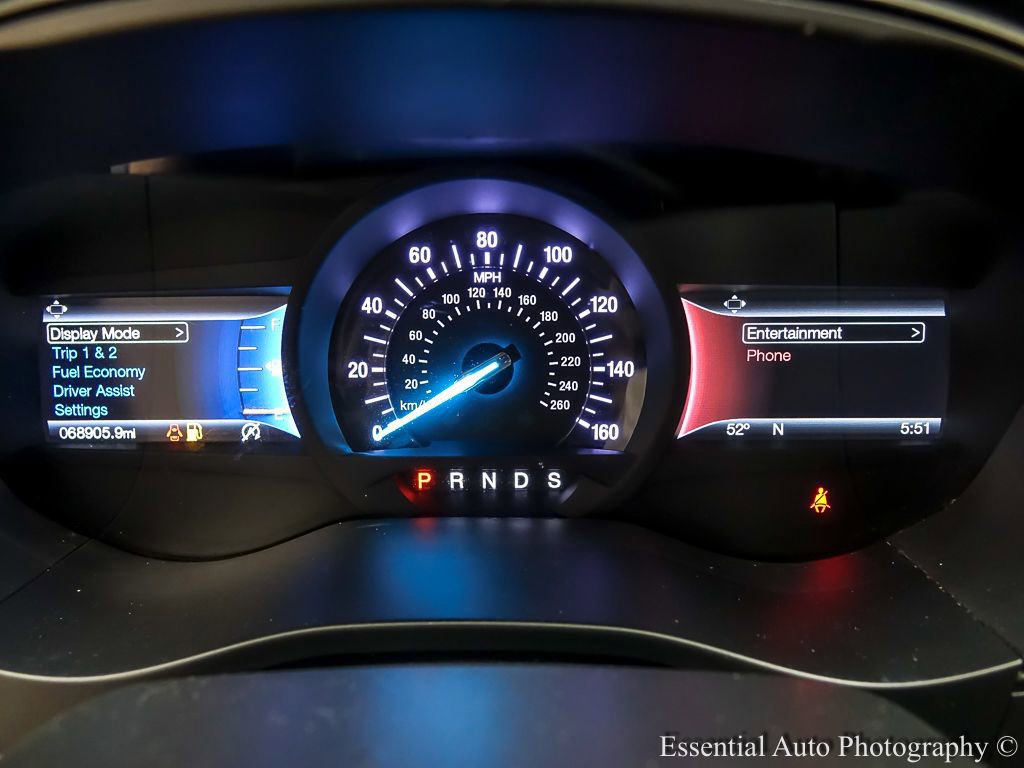 Certified 2018 Ford Fusion SE w/ Fusion SE Technology Package FWD image 14