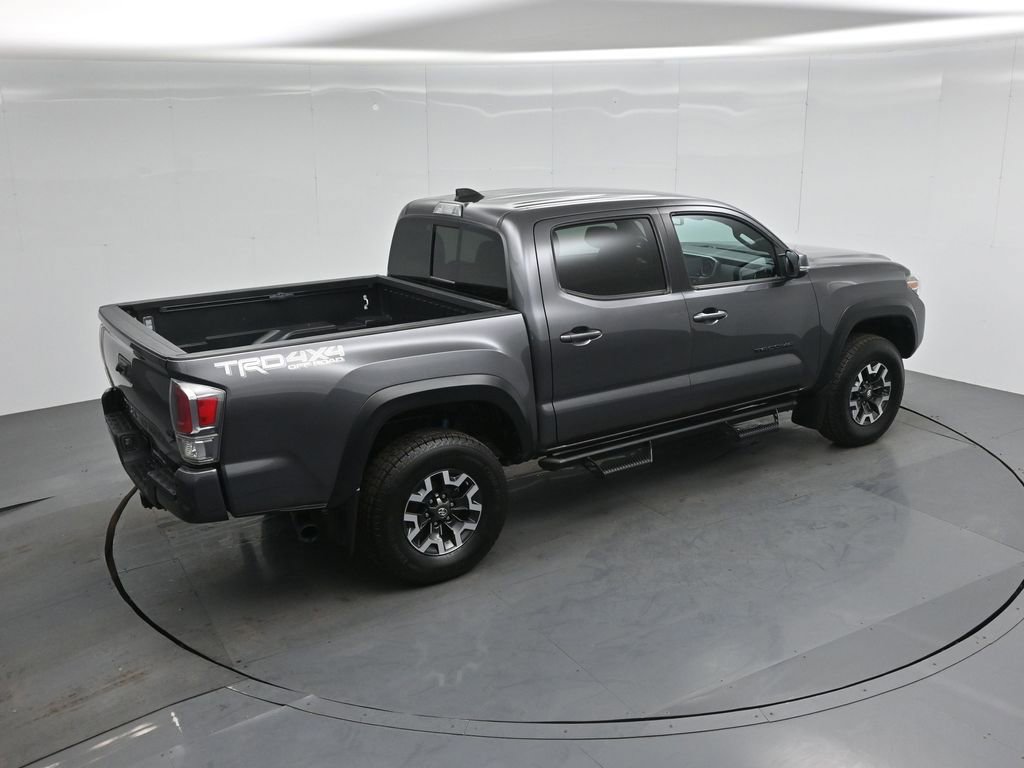 Used 2020 Toyota Tacoma TRD Off-Road w/ Technology Package image 38