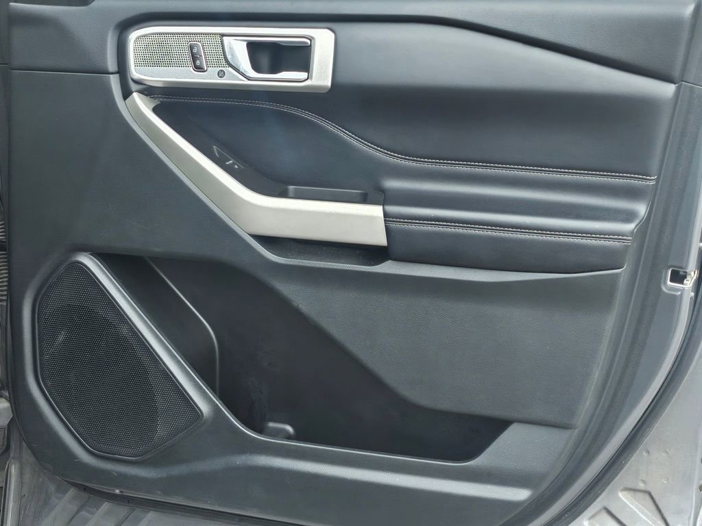 Certified 2022 Ford Explorer Limited AWD/4WD image 37