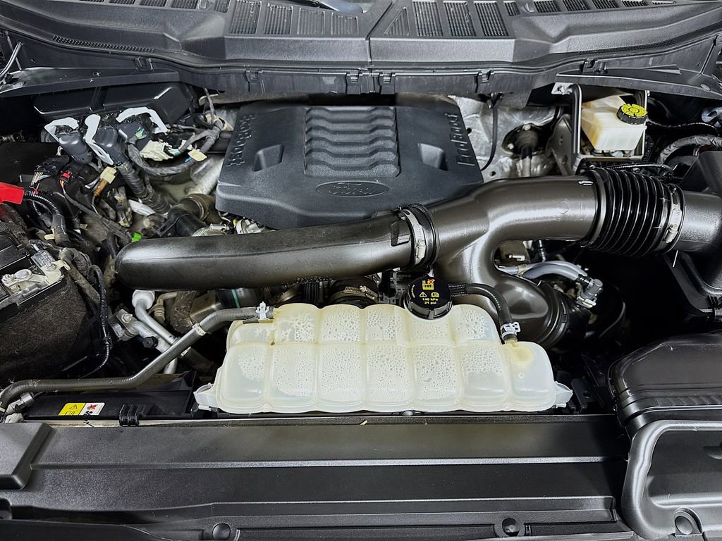 Certified 2022 Ford F150 XLT w/ Equipment Group 302A High image 31