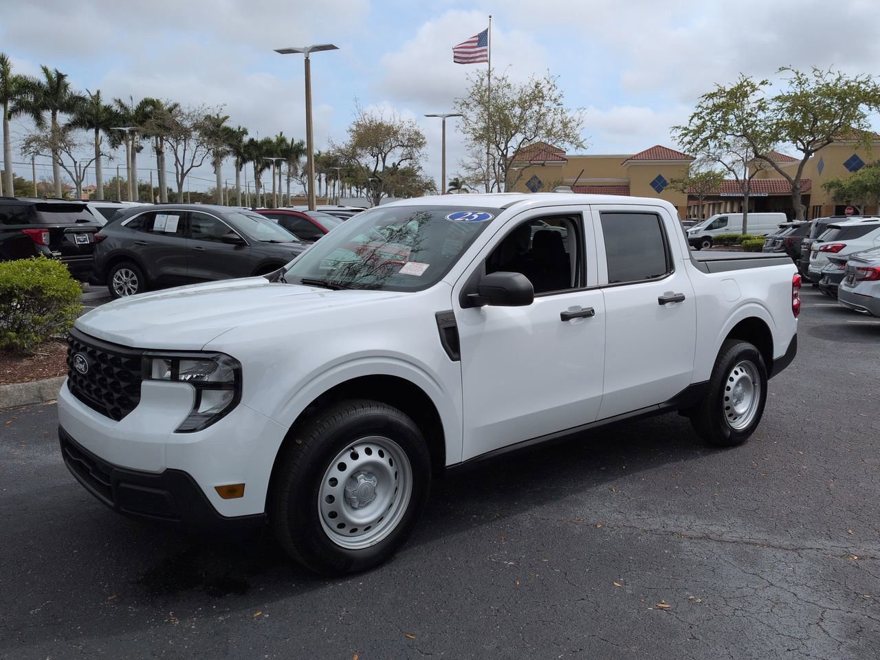 Certified 2025 Ford Maverick XL image 8