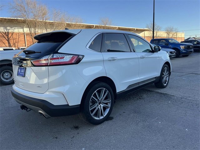 Certified 2023 Ford Edge Titanium w/ Class II Trailer Tow Package image 3