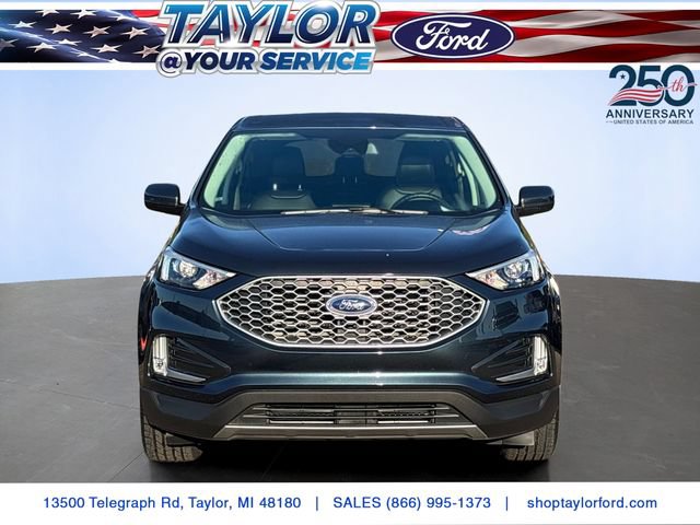Certified 2024 Ford Edge SEL w/ Convenience Package AWD/4WD image 2
