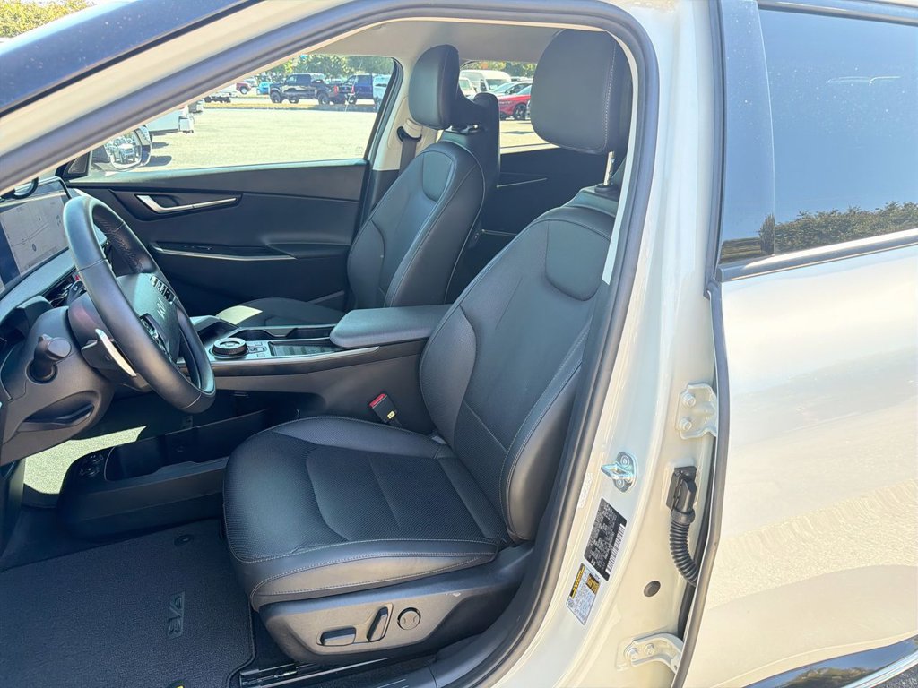 Used 2023 Kia EV6 Wind RWD image 11