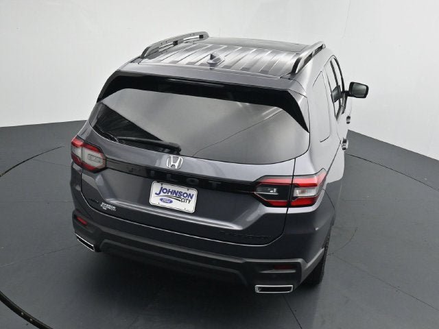 Used 2025 Honda Pilot Black Edition image 31