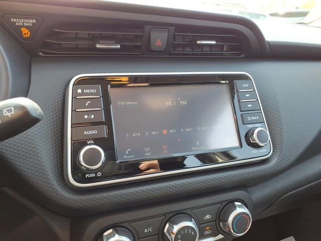 Used 2024 Nissan Kicks S image 23