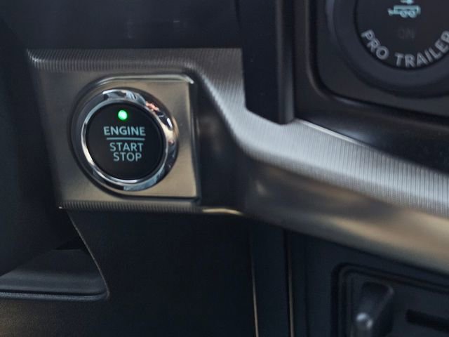 Certified 2023 Ford F150 Raptor image 31